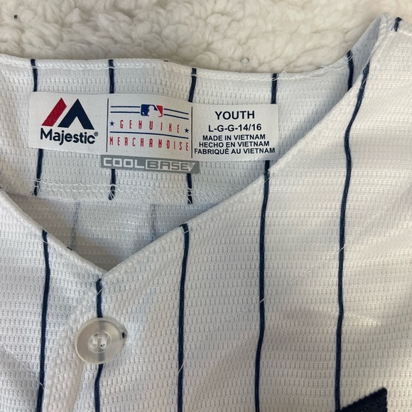 Youth Majestic New York Yankees #18 Didi Gregorius “Sir Didi” Jersey - Picture 4 of 6